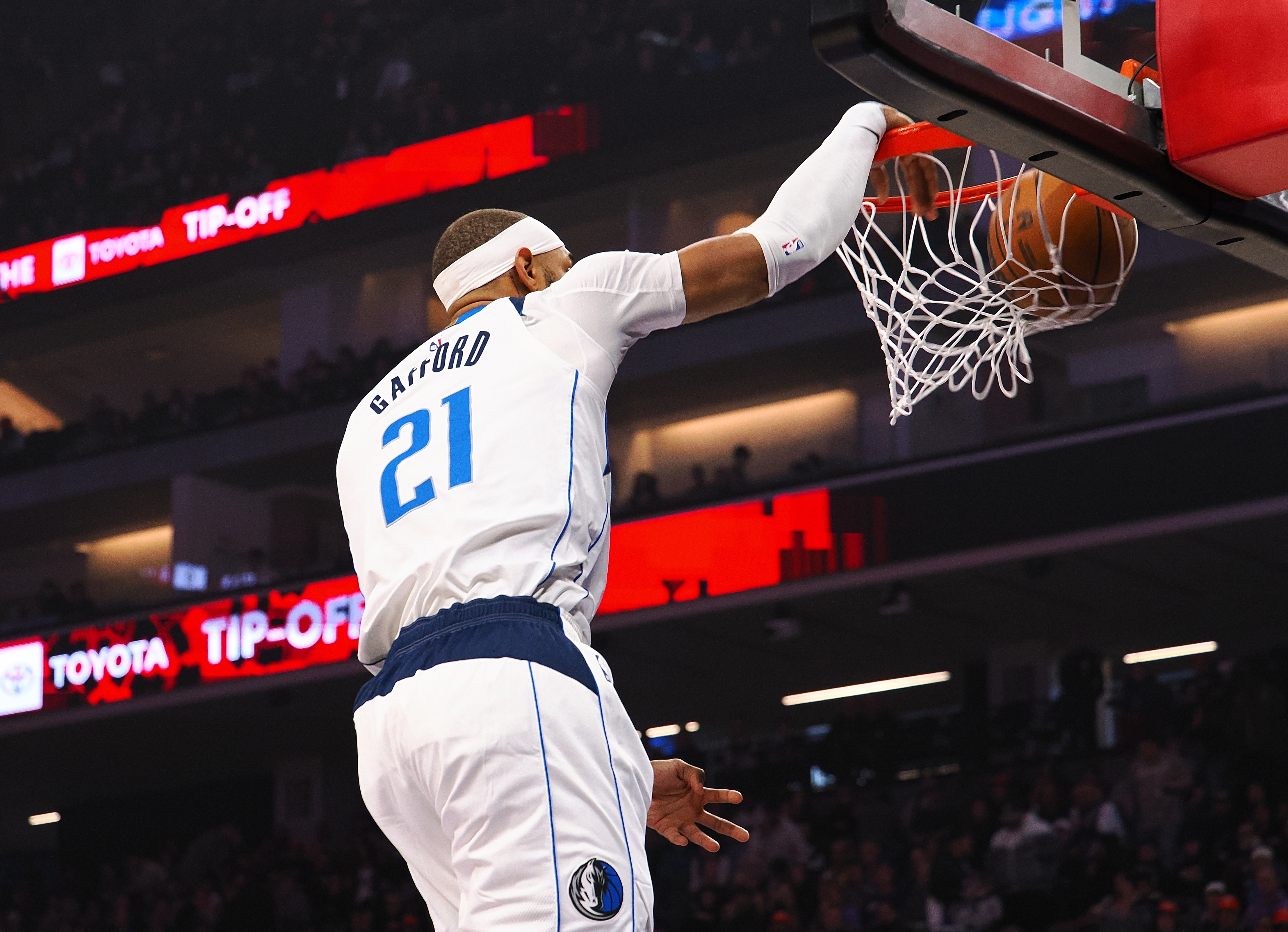 百家乐试玩-明天独行侠迎战湖人 加福德&amp;瑞安·内姆哈德大概率出战