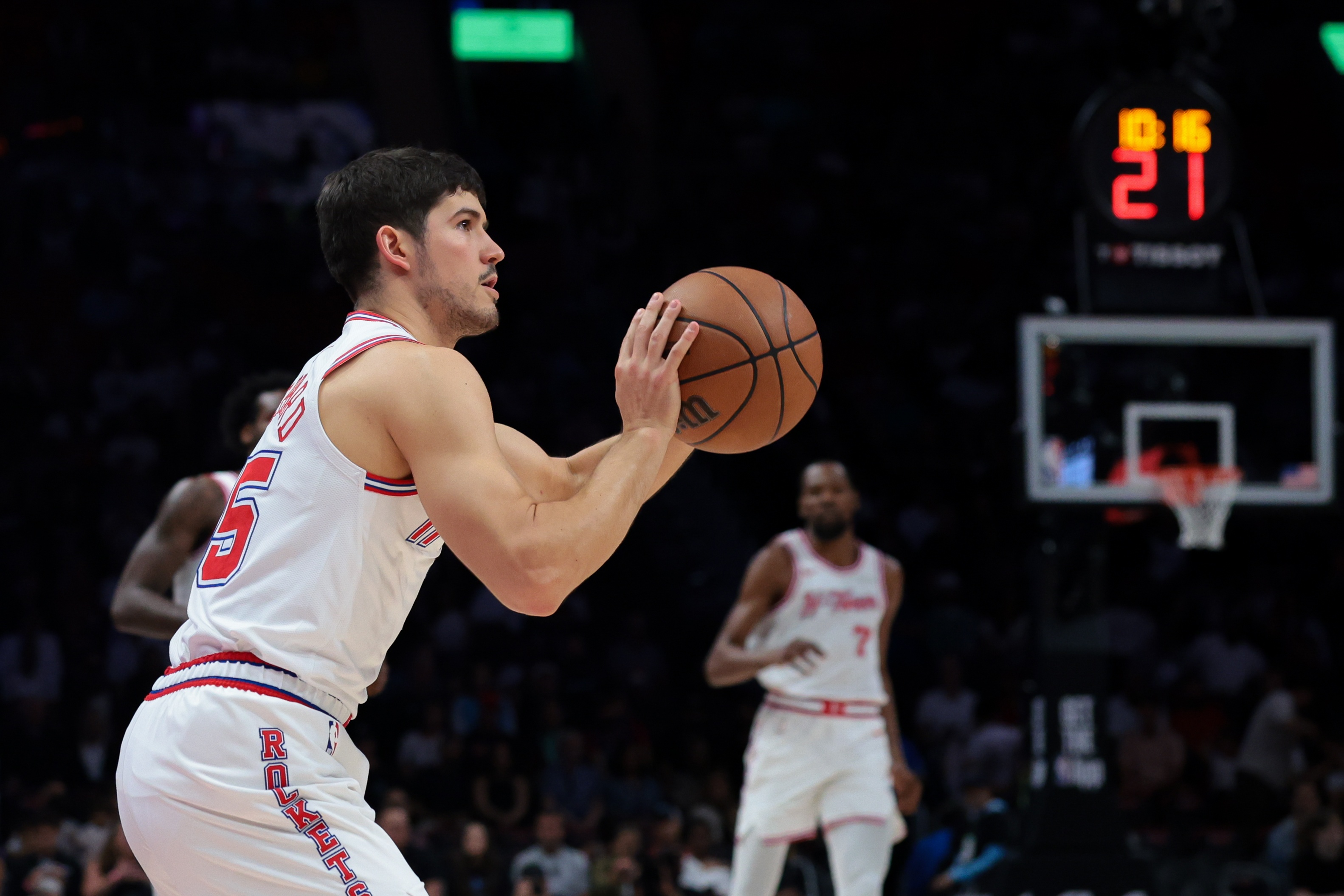 Baccarat-杜兰特谈谢泼德：投篮不顺的时候就要去做其他事 他今晚做到了